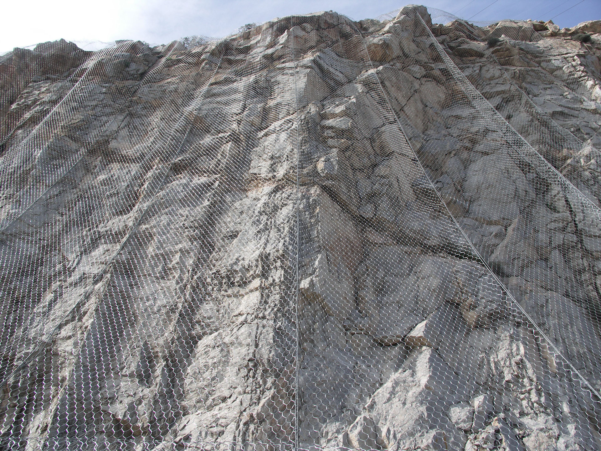 ΠΛΑΣΤΓΟΥΝΤ ΕΛΛΑΣ ΑΕ Προιόντα προστασίας πρανών